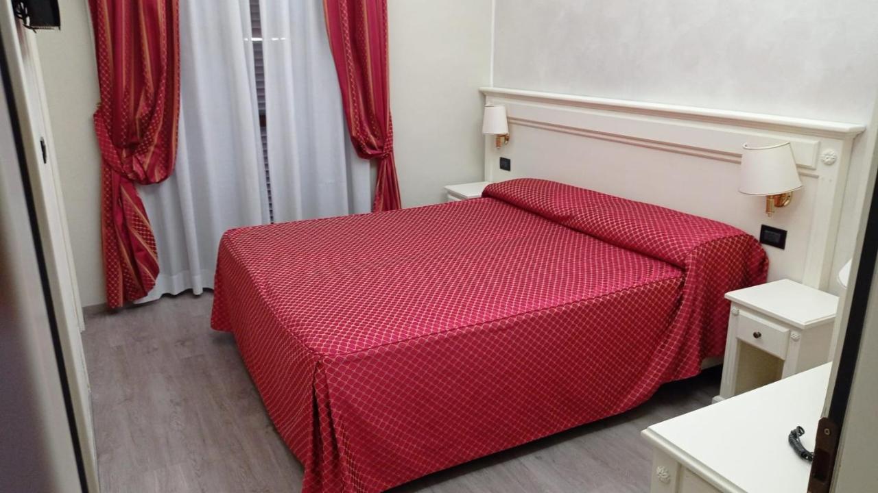 טורינו Hotel Galimberti מראה חיצוני תמונה