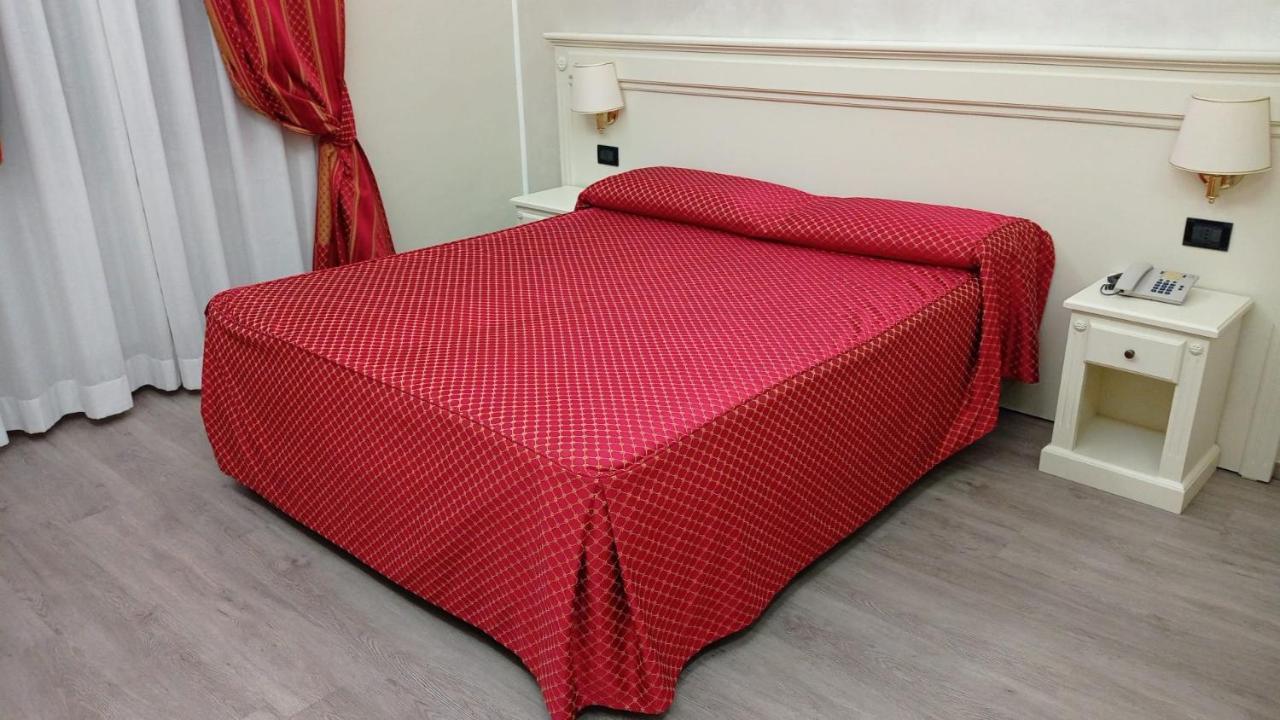 טורינו Hotel Galimberti מראה חיצוני תמונה