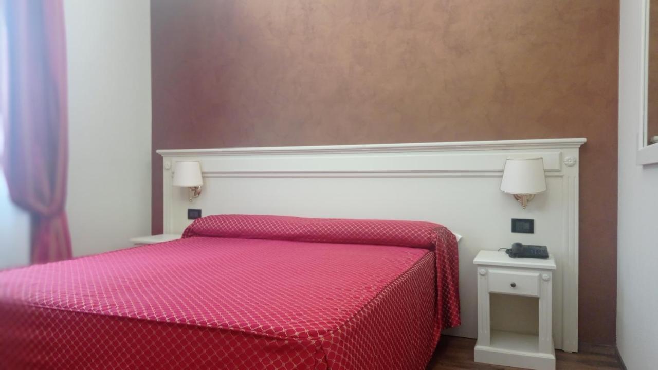 טורינו Hotel Galimberti מראה חיצוני תמונה
